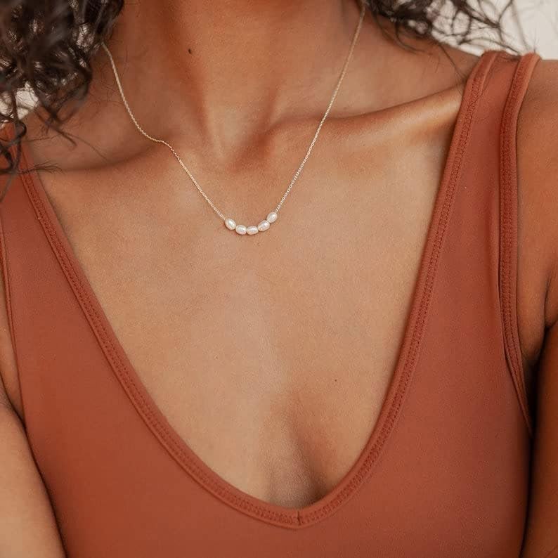 Dainty Pearl Pendant Necklaces for Women 14K Gold Plated Handmade Layered Pearl Chain Necklace Delicate Layered Pearl Necklace Everyday Jewelry Gift