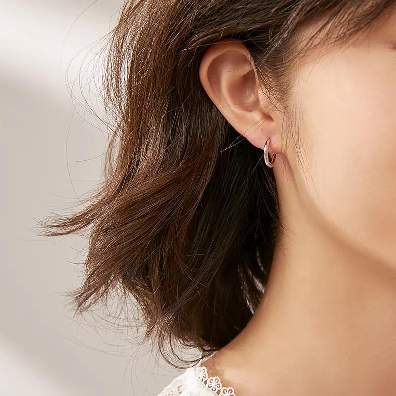 VIROMY Gold Hoop Earrings Set for Women Trendy, 14K Gold Plated Lightweight Small Gold/Silver Hoop Earrings for Women Chunky Open Hoops Earrings Jewelry Gifts