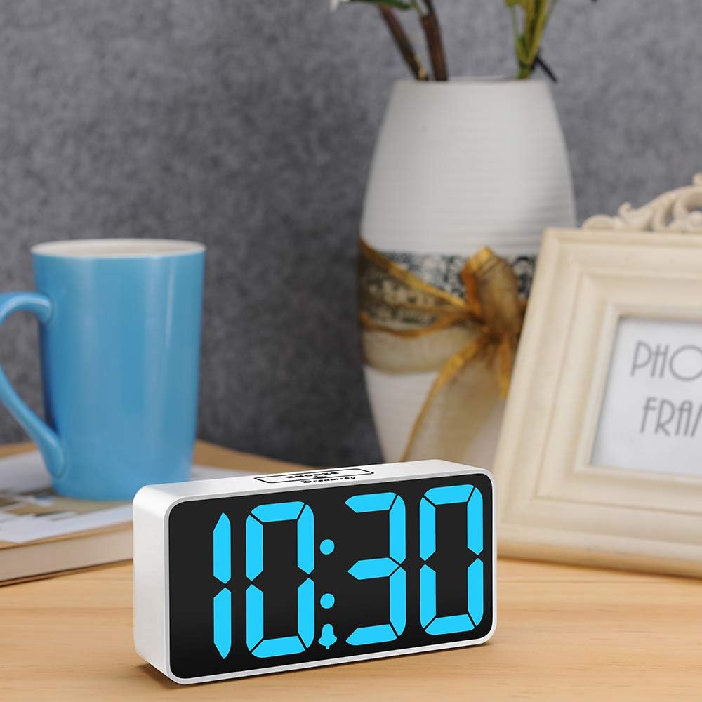 DreamSky Small Digital Alarm Clock for Bederoom, Large Big Numbers Display with Dimmer for Living Room, Electric Bedside Desk Clock with USB Charging Port, Adjustable Volume, USB-C Adapter Powered