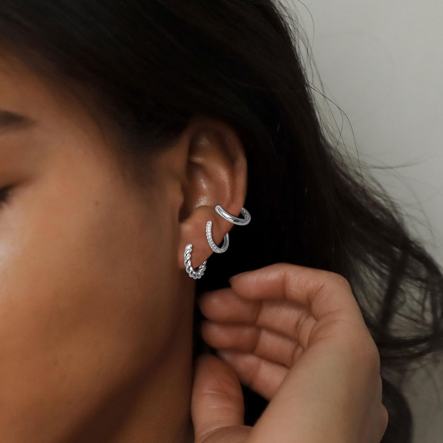 VIROMY Gold Hoop Earrings Set for Women Trendy, 14K Gold Plated Lightweight Small Gold/Silver Hoop Earrings for Women Chunky Open Hoops Earrings Jewelry Gifts