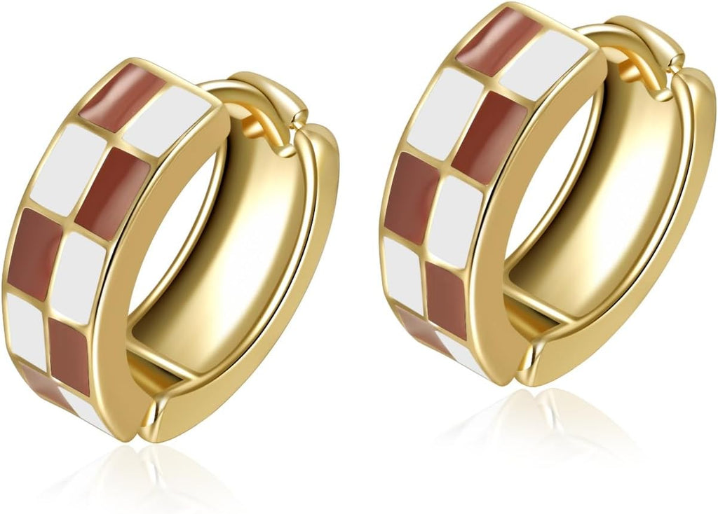Chic Checker Small Hoop Cartilage Earrings Teacher Earrings for Women；White Black Enamel Hypoallergenic Hooped Gifts Gold and Silver tone