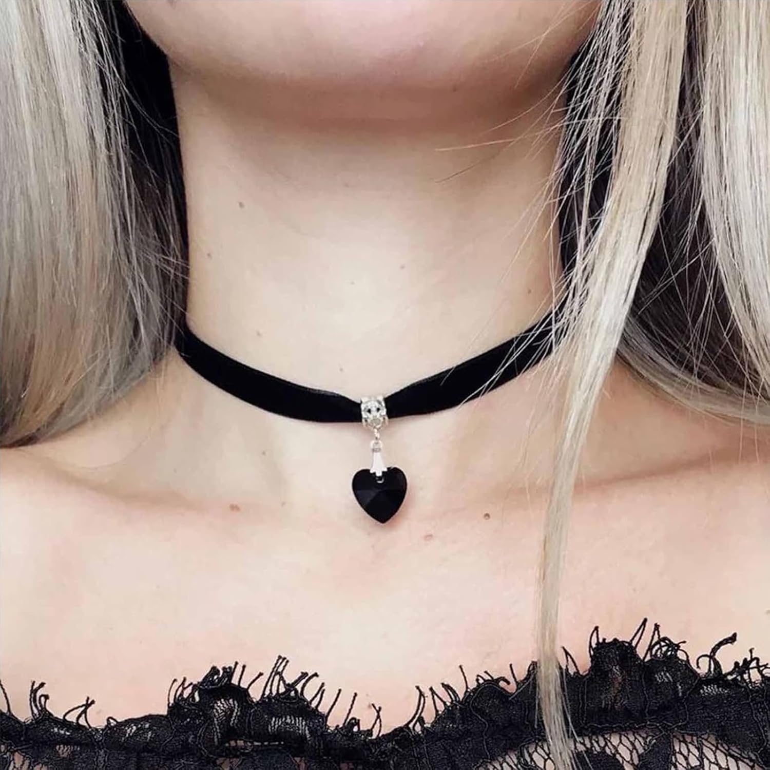 Fesciory Black Necklaces for Women, Adjustable Layered Velvet Leather Lace Collar Necklace, Goth Jewelry Gifts.
