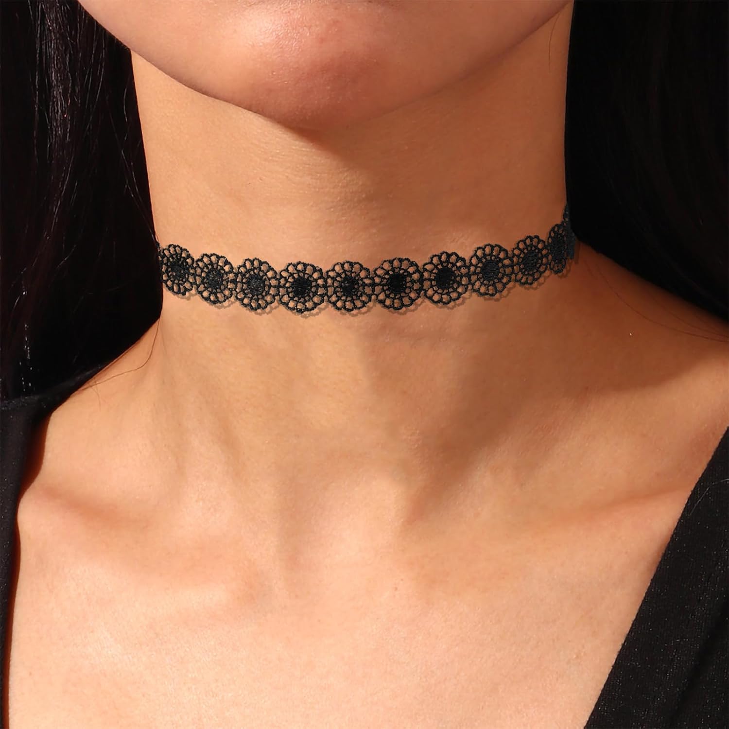Fesciory Black Necklaces for Women, Adjustable Layered Velvet Leather Lace Collar Necklace, Goth Jewelry Gifts.