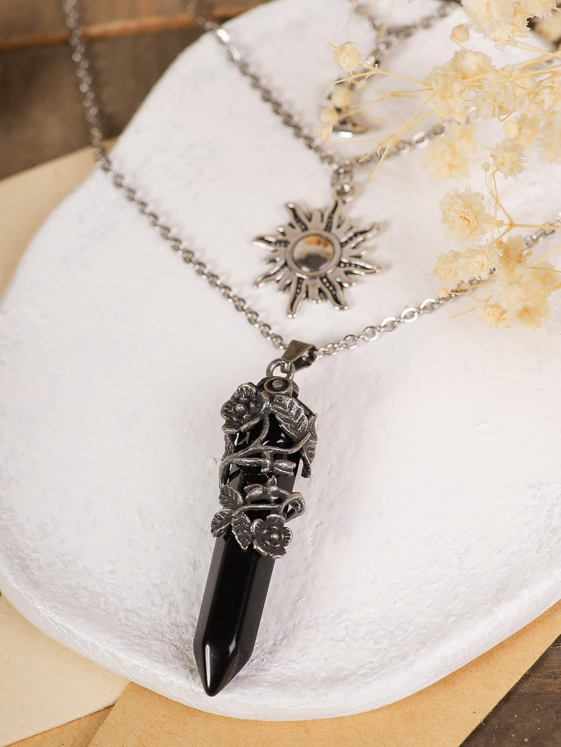 Sacina Gothic Emo Grunge Crescent Moon Choker, Moon Sun Star Choker Necklace, Goth Gothic Necklace, Halloween Christmas Jewelry Gift for Women