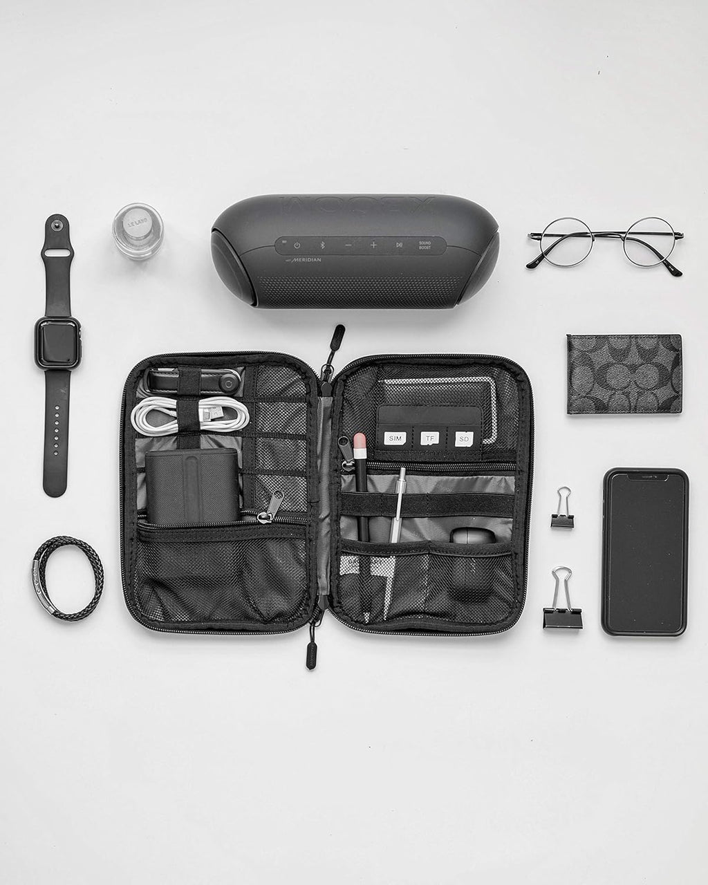 BAGSMART Large Electronics Travel Organizer Case, Tech Accessories Cord Storage Bag for Phone, Power Bank, SD Card, Cables, Black