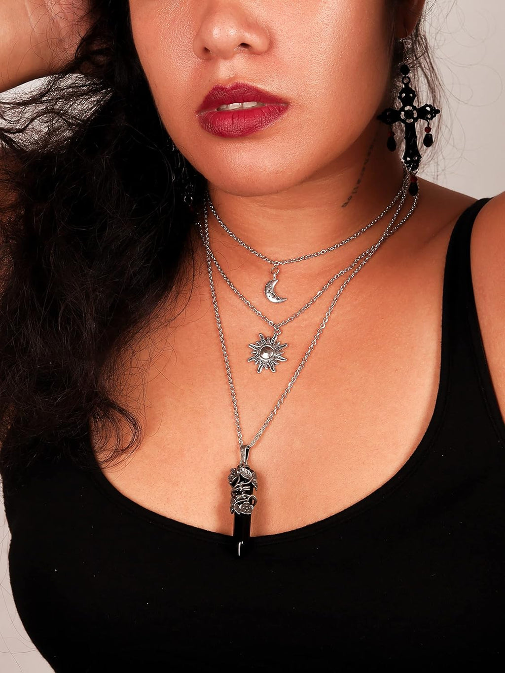 Sacina Gothic Emo Grunge Crescent Moon Choker, Moon Sun Star Choker Necklace, Goth Gothic Necklace, Halloween Christmas Jewelry Gift for Women