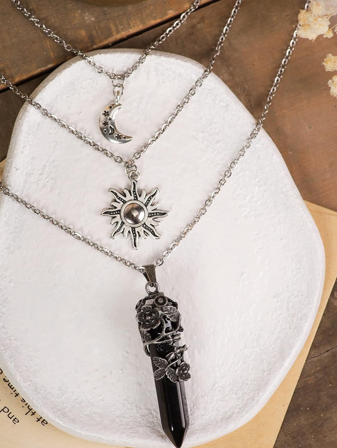 Sacina Gothic Emo Grunge Crescent Moon Choker, Moon Sun Star Choker Necklace, Goth Gothic Necklace, Halloween Christmas Jewelry Gift for Women