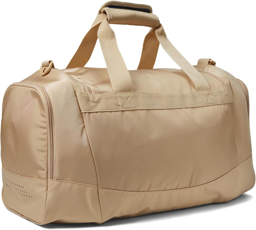 adidas Unisex Adult Defender 4.0 Gym Duffel Bag for Men and Women