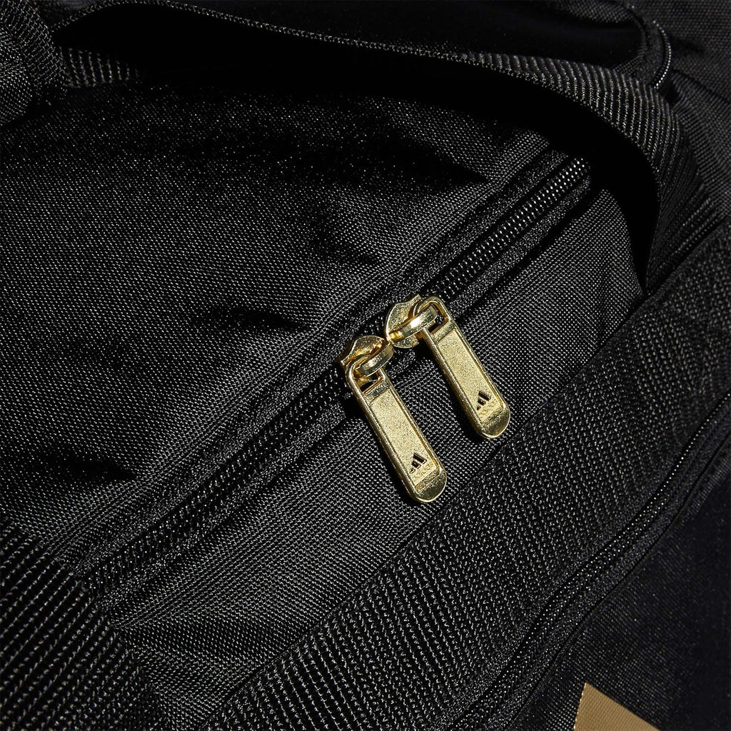 adidas Unisex Adult Defender 4.0 Gym Duffel Bag for Men and Women