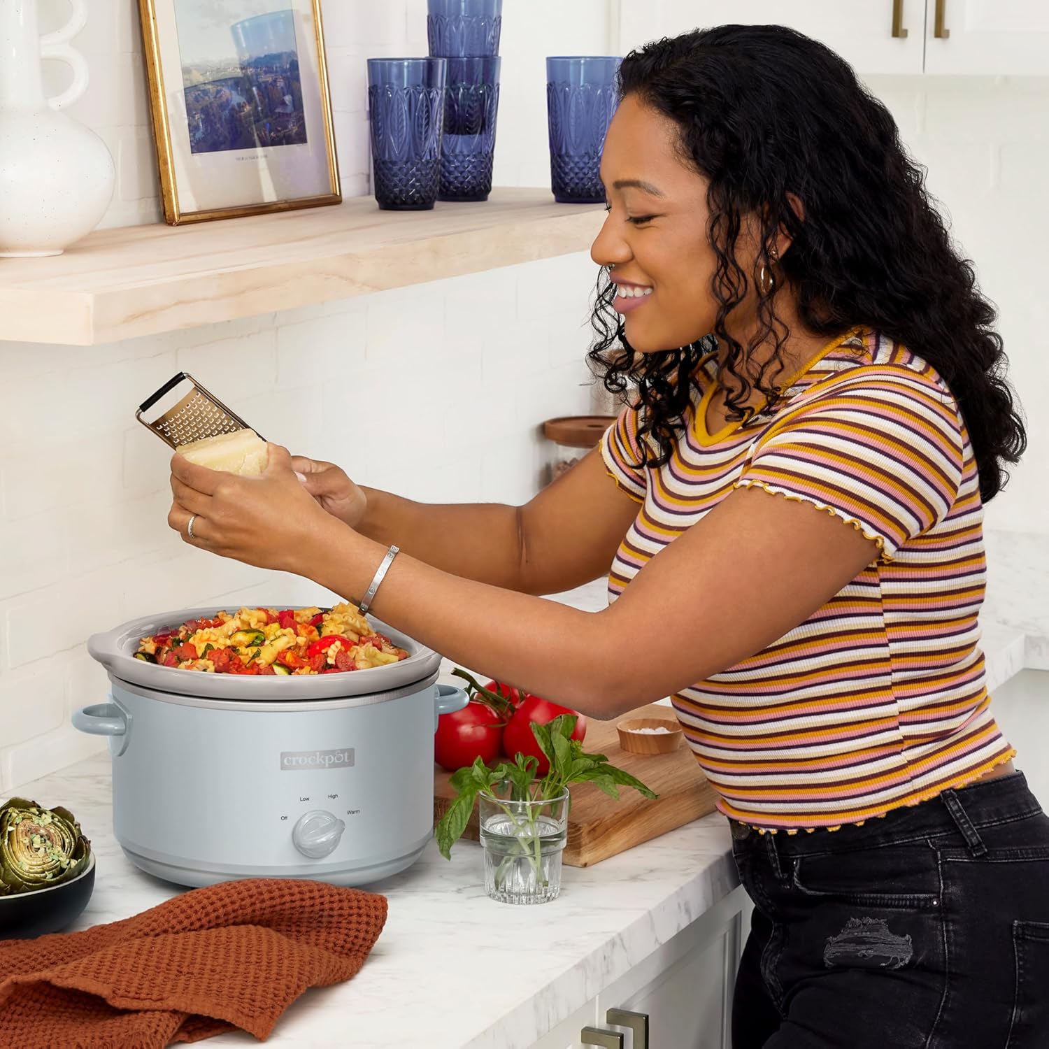 Crock-Pot 7 Quart Oval Manual Slow Cooker, Stainless Steel (SCV700-S-BR), Versatile Cookware for Large Families or Entertaining